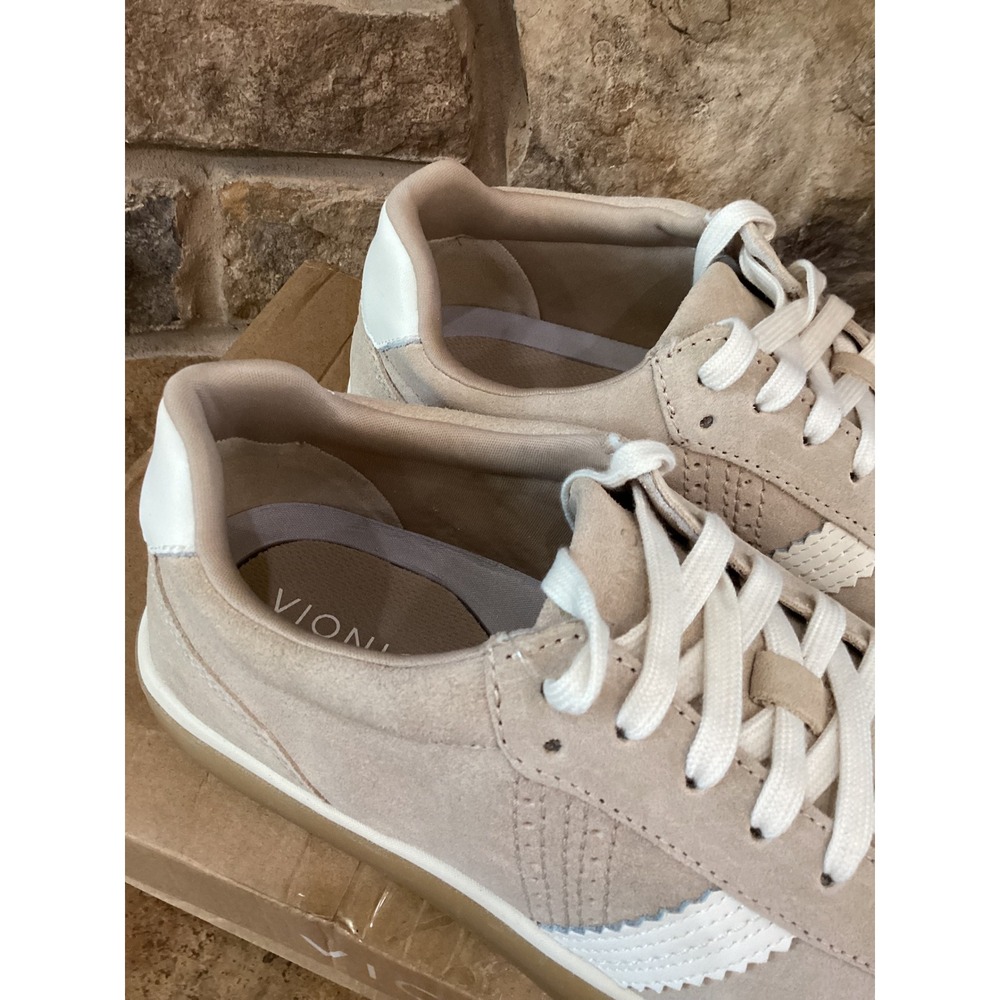 Vionic City Walk Womens Size 10 Wide Beige Suede Sneakers Low Top Gum Sole New - Picture 6 of 8